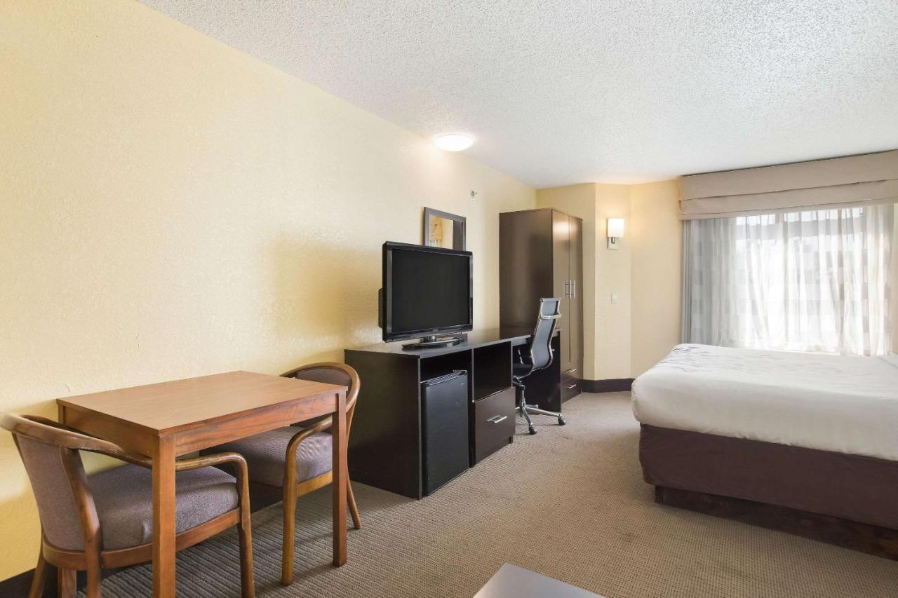 Sleep Inn & Suites Cascade Exterior photo